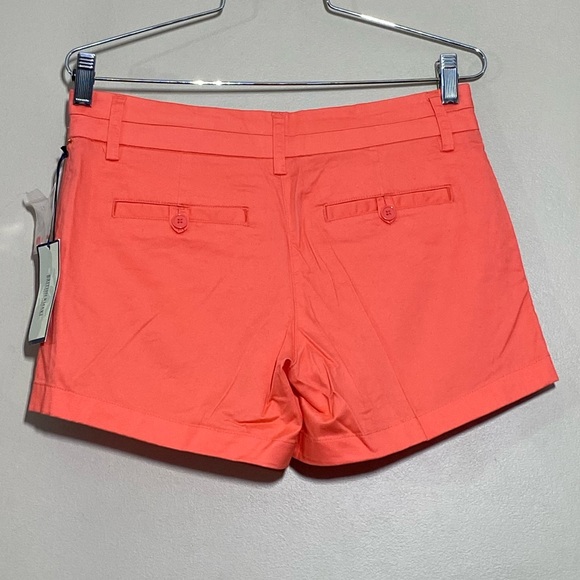 NWT British Khaki || woman’s coral shorts size 2 - Picture 4 of 8